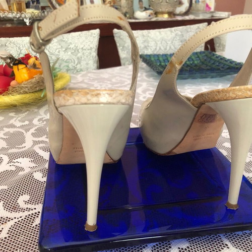 Peep toe shoes Graziana used, beige, size 38
