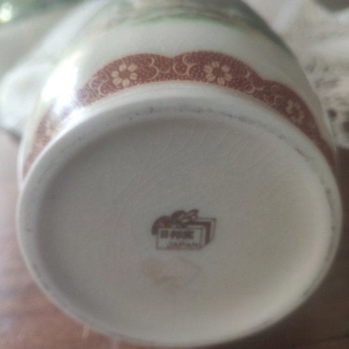 Japanese style vase used in excellent condition