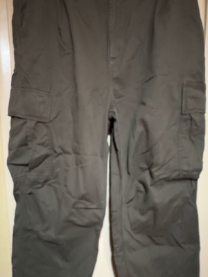 Carhartt Cole Cargo Παντελόνι σαν καινούργιο, μέγεθος 38, πράσινο