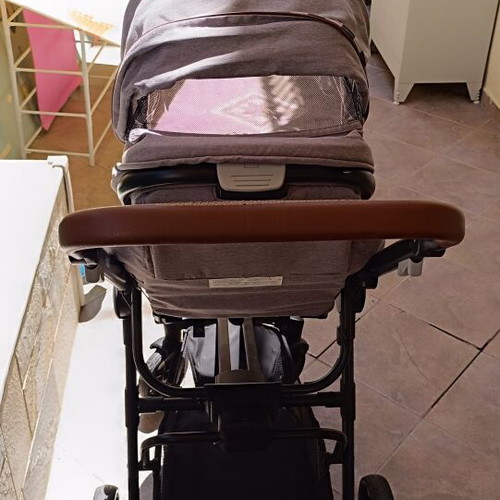 Kidoo 3-in-1 stroller used with car seat and carrycot