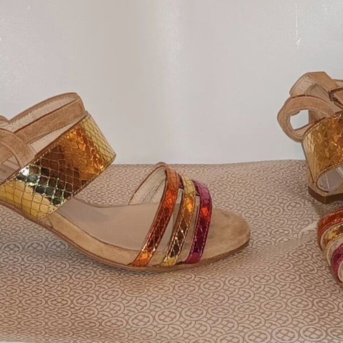Carmens women's sandals new, size 38, brown multicolor