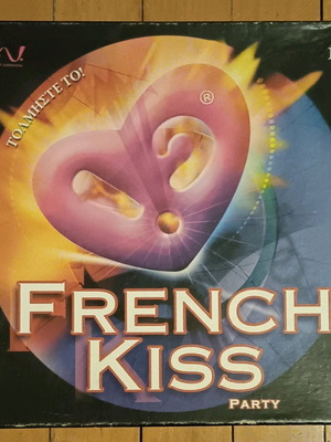 French Kiss Party 18+ board game new