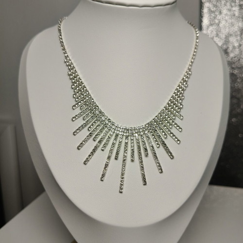 Silver necklace with sparkly rhinestones new