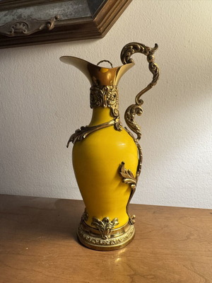 Vintage Distillerie Buton Ewer porcelain with gold gilt, like new