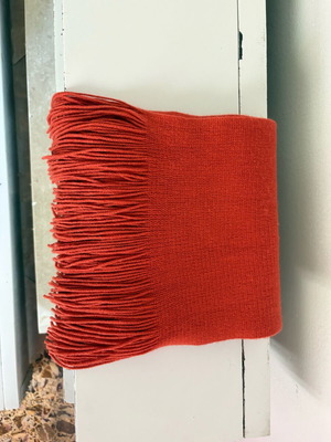 Dark orange scarf like new