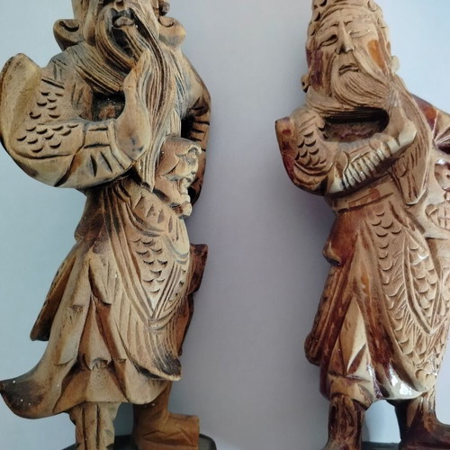 Wooden Chinese style figurines used, set of 2 pieces