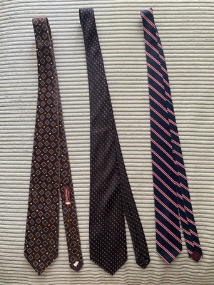 Ties in excellent condition