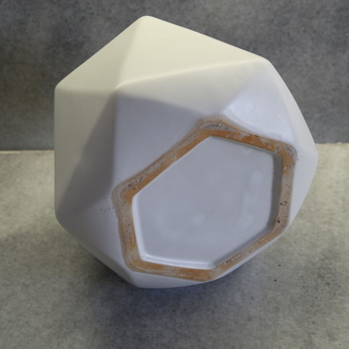 Cash Pot white like new, hexagonal plant cover