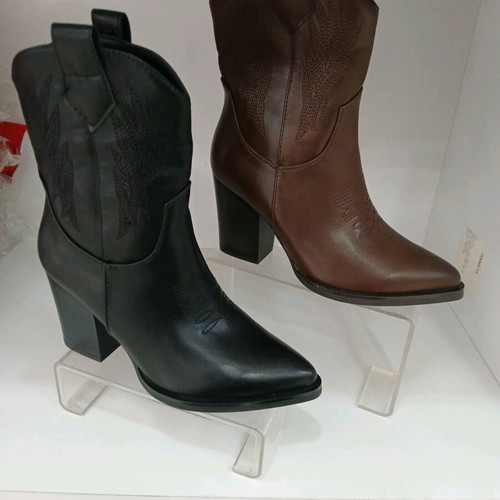 Women's boots new in black and brown, sizes 37-40