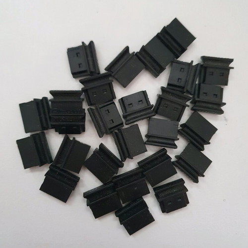 HDMI port protection covers like new, pack of 25 pieces