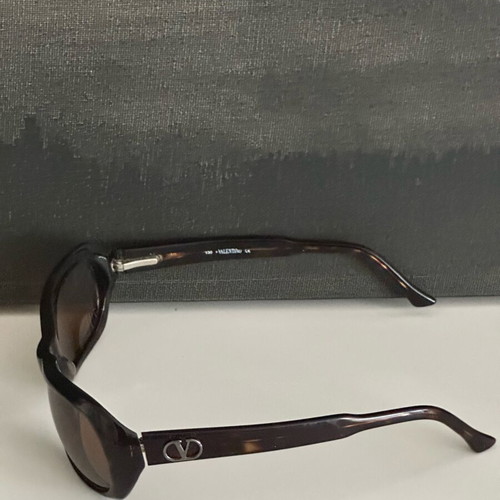 Valentino vintage tortoise shell sunglasses like new Y2K 90s