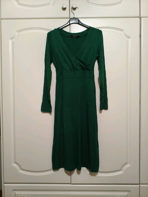 Green long wrap dress like new with long sleeves