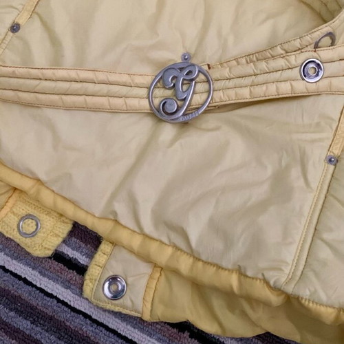 Guess puffer jacket like new, size S