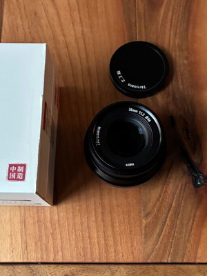 7artisans 35mm f1.2 II lens for Fujifilm FX, like new