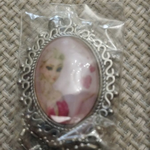 Disney Frozen Elsa and Olaf children's necklaces new, set of 2