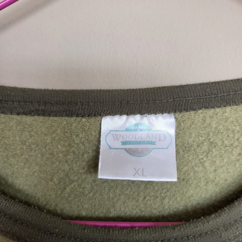 Woodland army pullover like new
