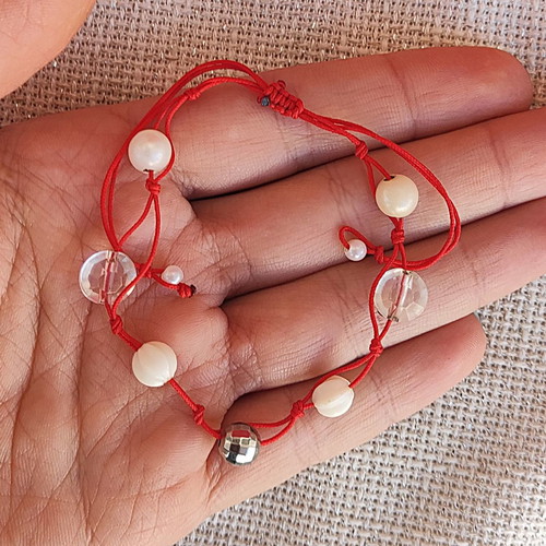 Martis bracelet new with white beads adjustable