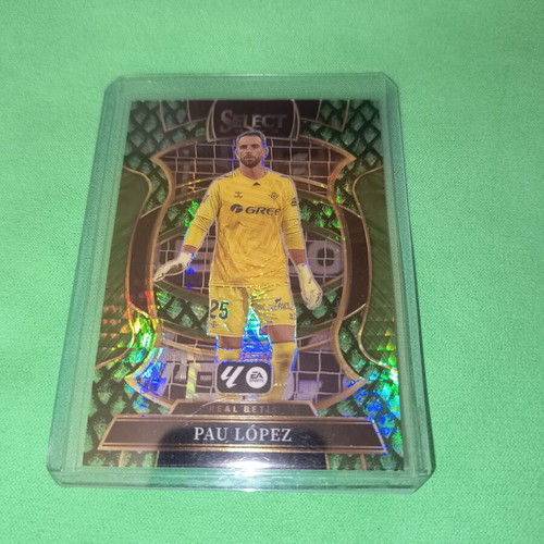 Pau Lopez Dragon Scale 2025-26 Panini La Liga Soccer Card new