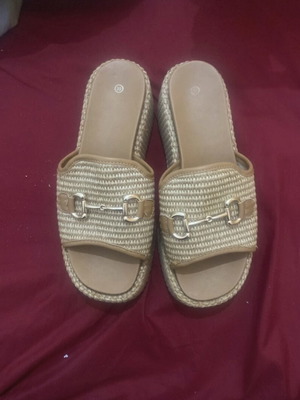 Platform slippers size 39, beige