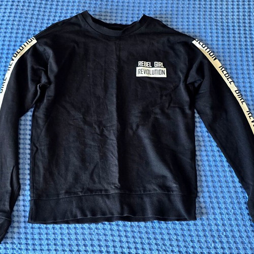 H&M black and white sweatshirt, size Small, rock style