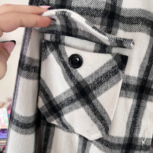 Checked overshirt jacket like new, size M, black and white