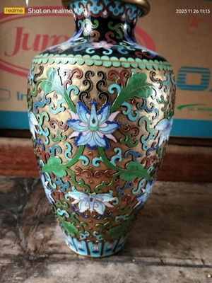 Cloisonné vase 23cm like new, lacquered and enameled