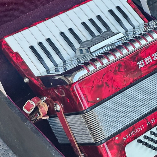 Hohner Student IVN Accordion used, red with case, vintage German