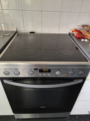 Ηλεκτρική κουζίνα Zanussi ZCV65320XA