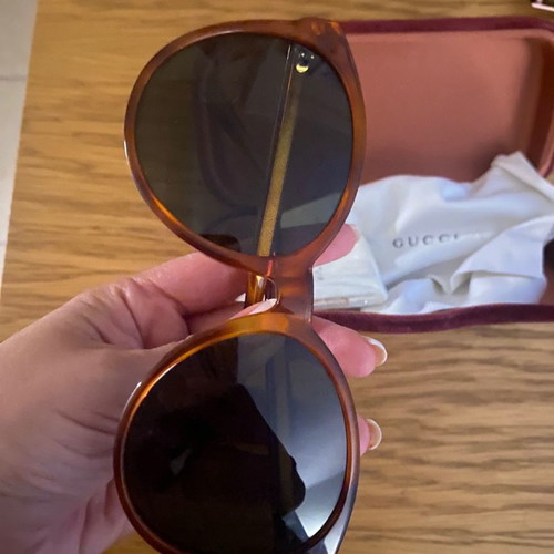 Gucci sunglasses used in very good condition