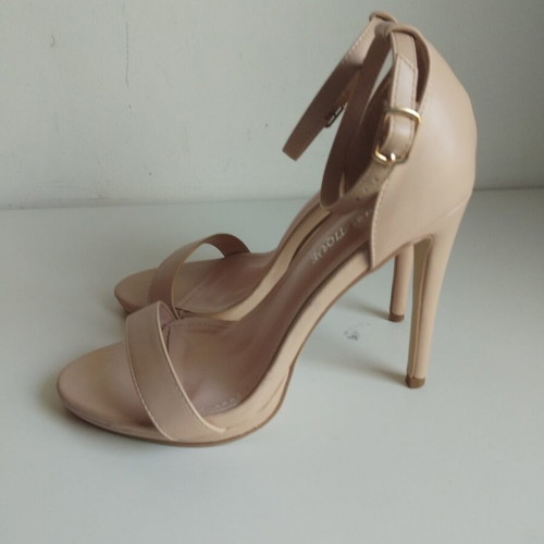 Beige sandals like new, size 38