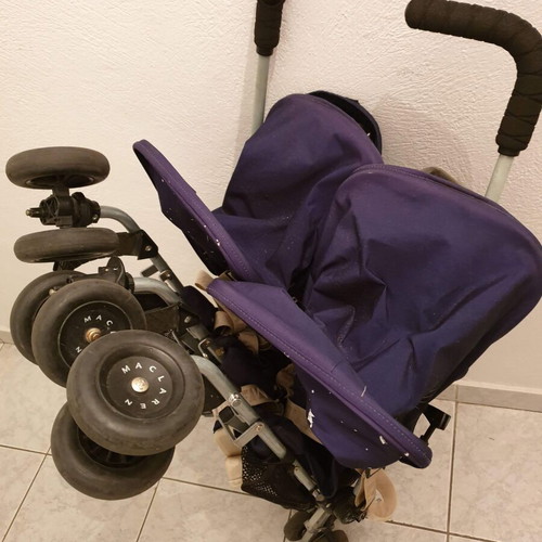 Maclaren twin stroller used, very good condition