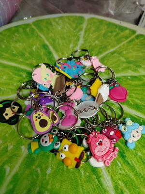 Keychains animated designs new, various colors