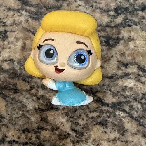 Disney Doorables Remember When series, 7 figures