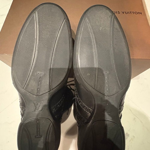 Louis Vuitton boots like new, black leather brogue style, size 40