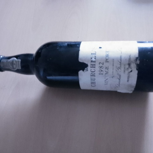 Churchill's 1982 Vintage Port Wine used, 75cl, Portugal