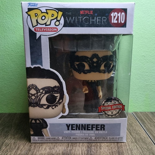 Funko Pop Yennefer like new from The Witcher series