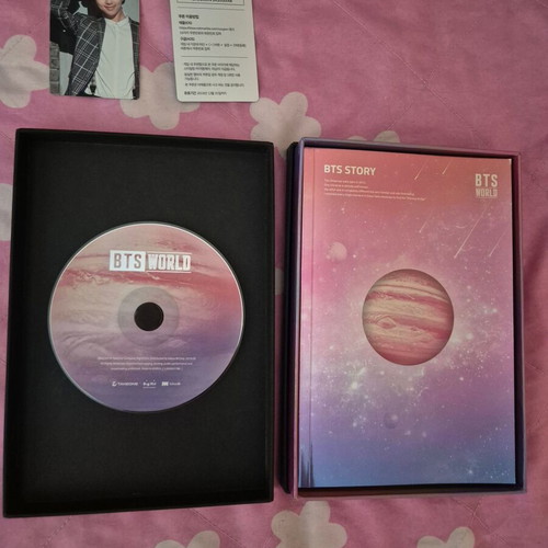 BTS World OST CD like new, pop
