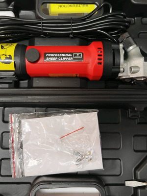 Professional Electric Sheep Shearer 690W New with 6 Speeds