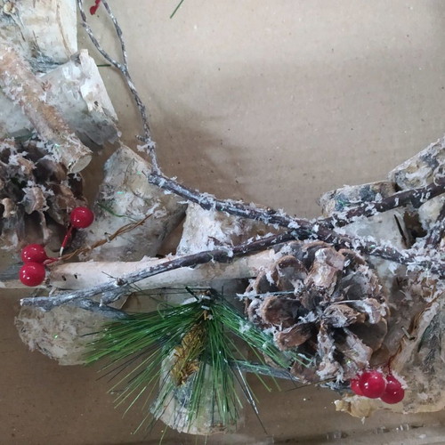 Christmas wreath new with wood pieces, unusual design