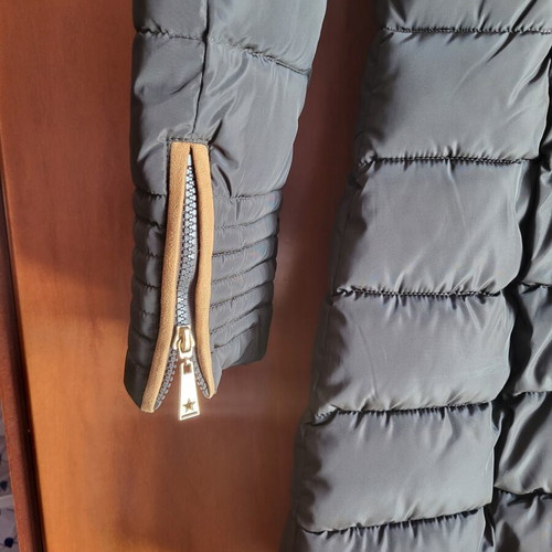 Puffer jacket with fur collar, size S