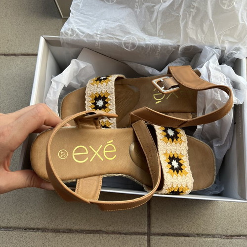 Exe platform sandals like new, size 37, beige and yellow