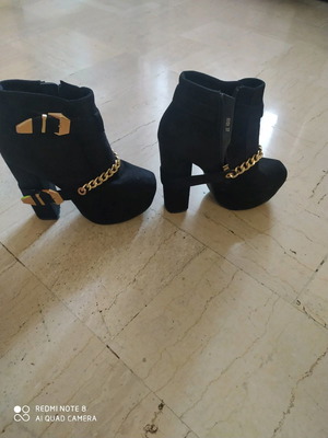 Black women's ankle boots used size 36 for narrow feet