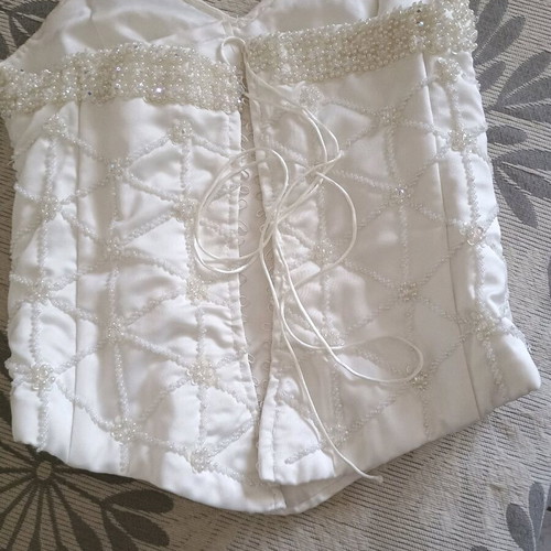 Wedding skirt with bust used, ivory color, waist 76 cm, bust 70-71 cm with beads