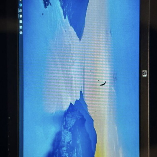 HP monitors used, 2x 22 inch 60 Hz