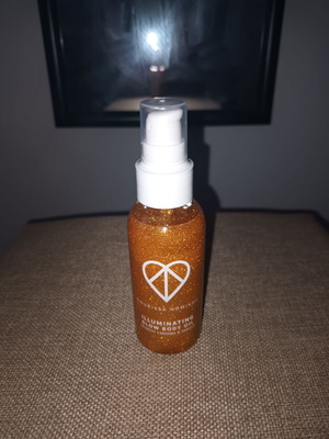 Doukissa Nomikou λάδι σώματος Illuminating Glow