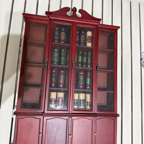 Deagostini small bookcase with books used