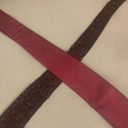 Set of 2 silk ties like new, multicolored