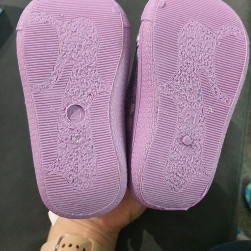 Frozen kids slippers new, size 21 for girl