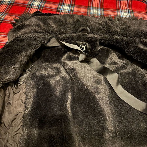 Zara jacket used with fur black, size S