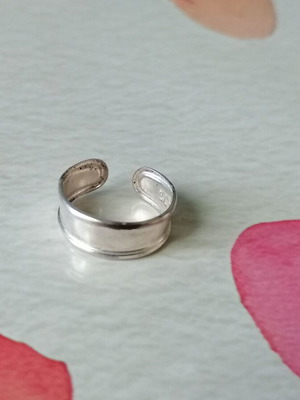 Silver 925 Minimal Toe Ring New, Glossy with Line Detail